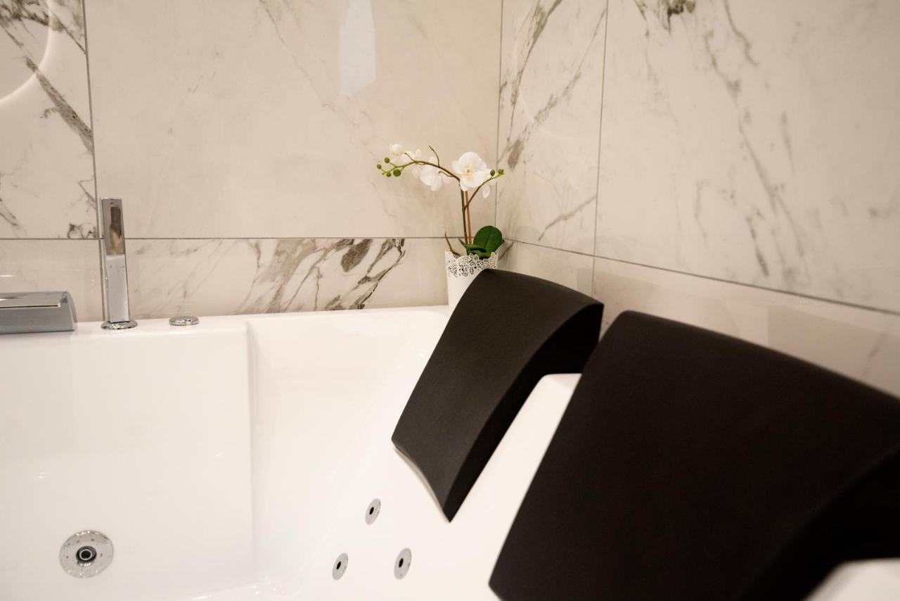 La Dolce Vita Rooms プロチーダ エクステリア 写真